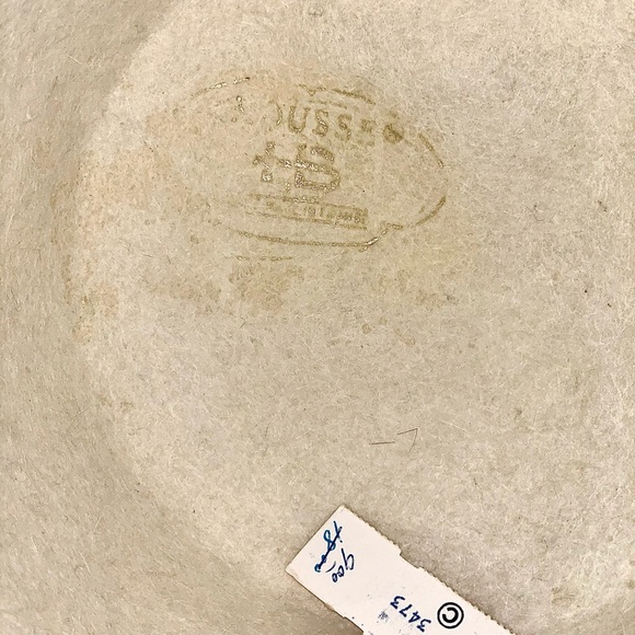 Vintage- Super Rare!! Yves Saint Laurent Fur Hat (with tags!!) - Picture 3 of 6